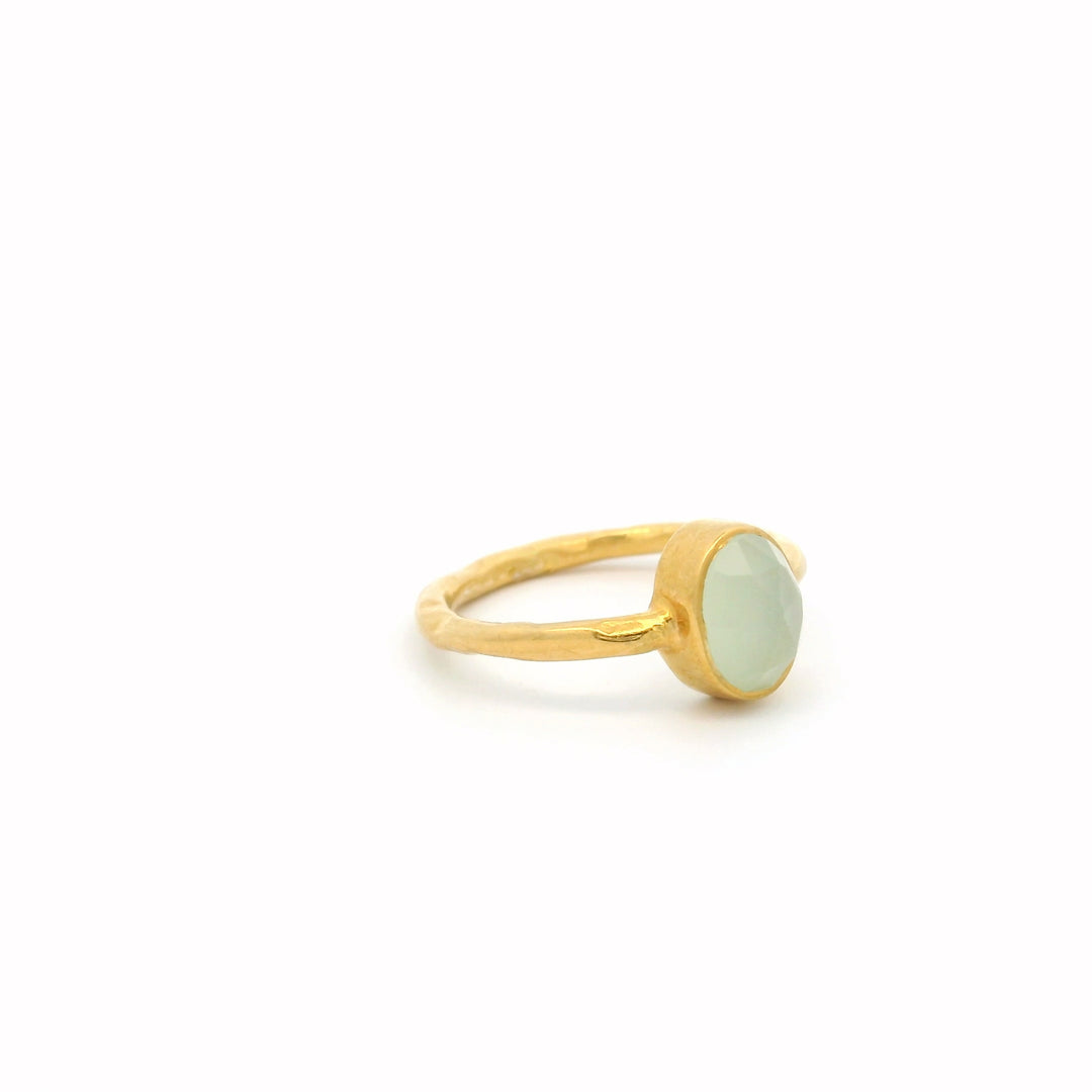 Ring Ina Chalcedon